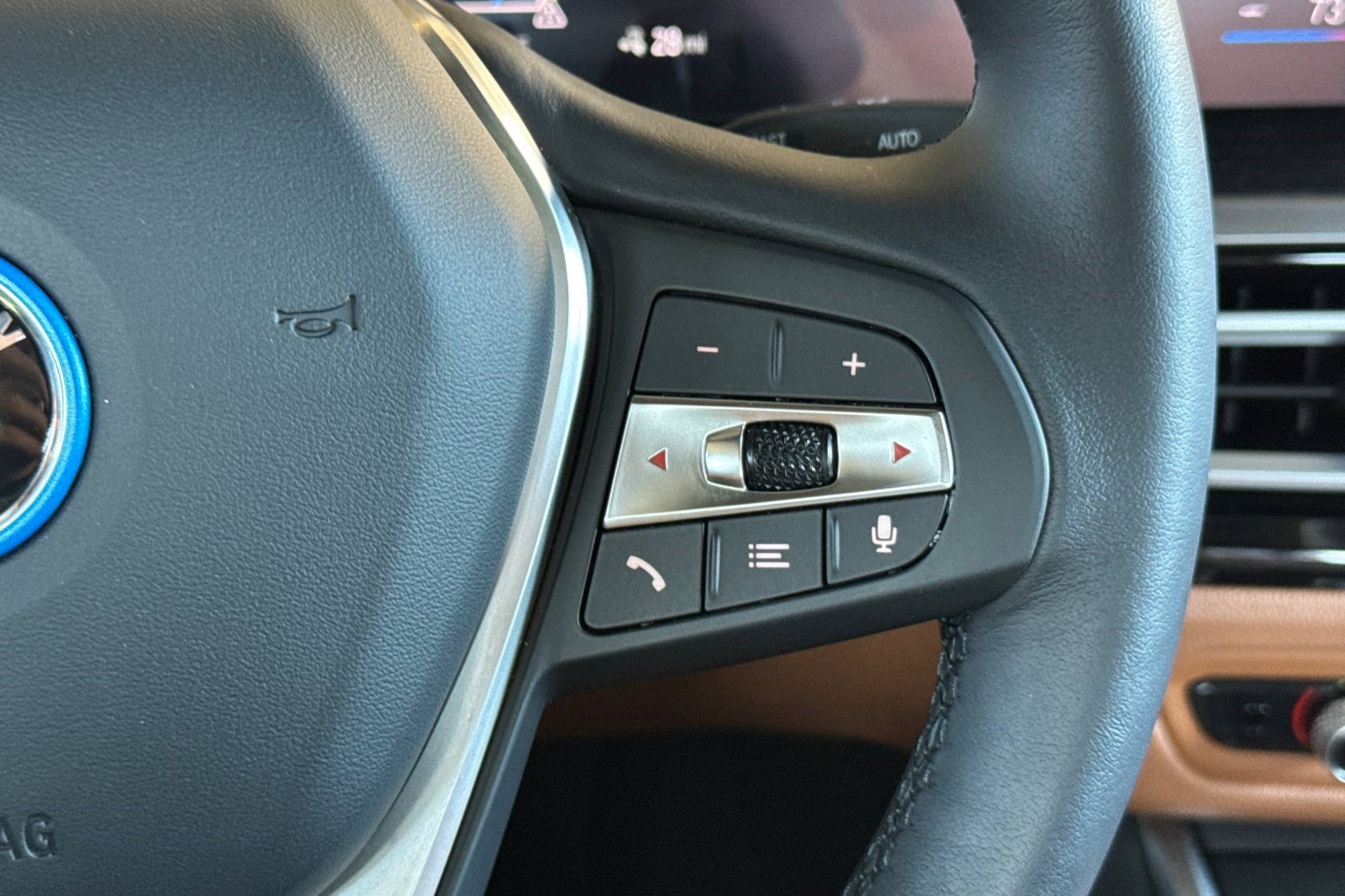 Certified 2023 BMW i4 eDrive35 w/ Premium Package RWD image 31