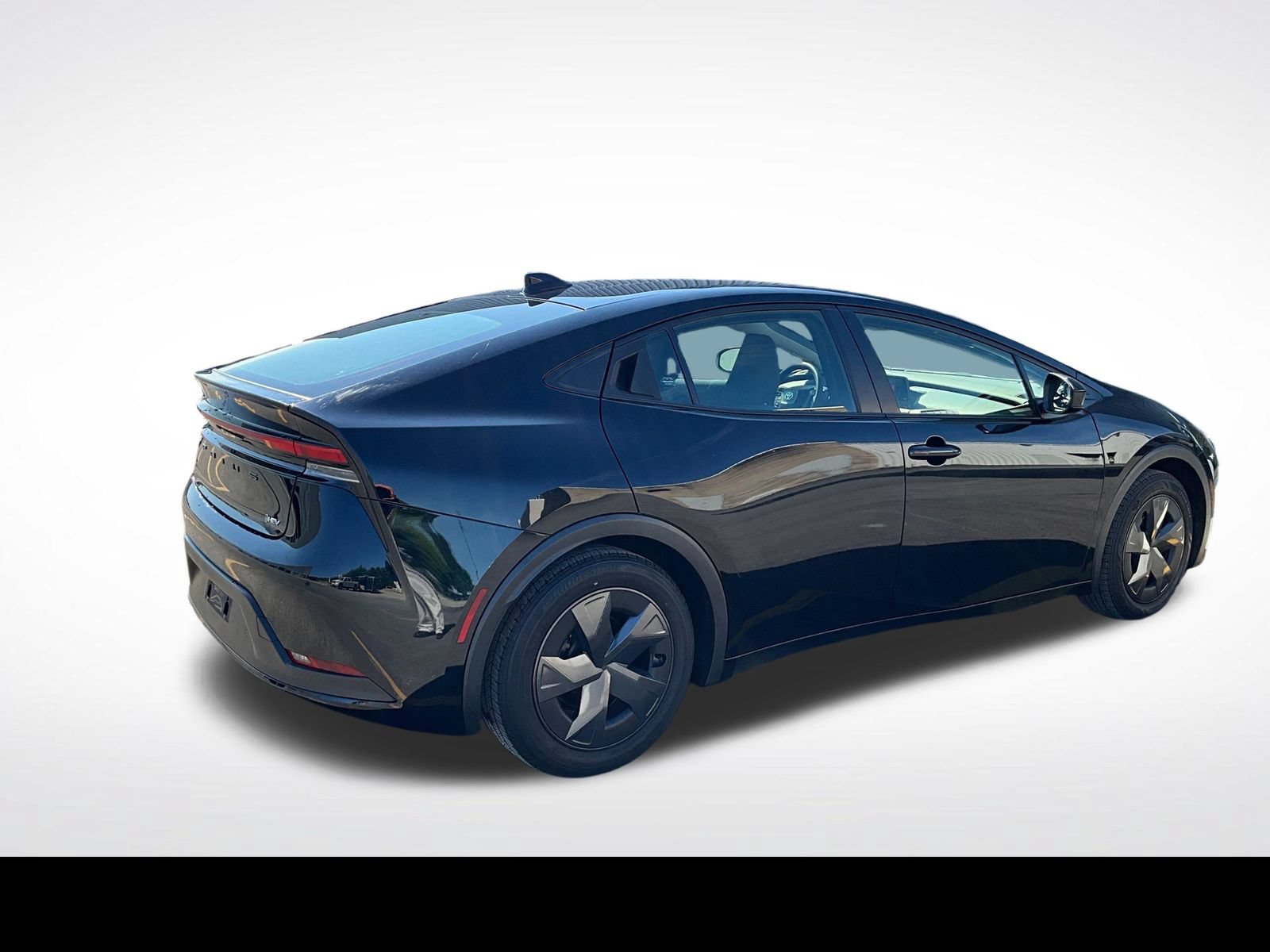 Used 2024 Toyota Prius LE FWD image 19
