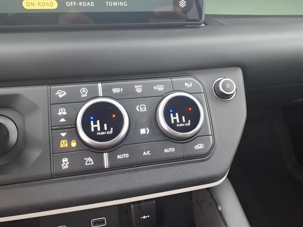 Used 2024 Land Rover Defender 110 S AWD/4WD image 21