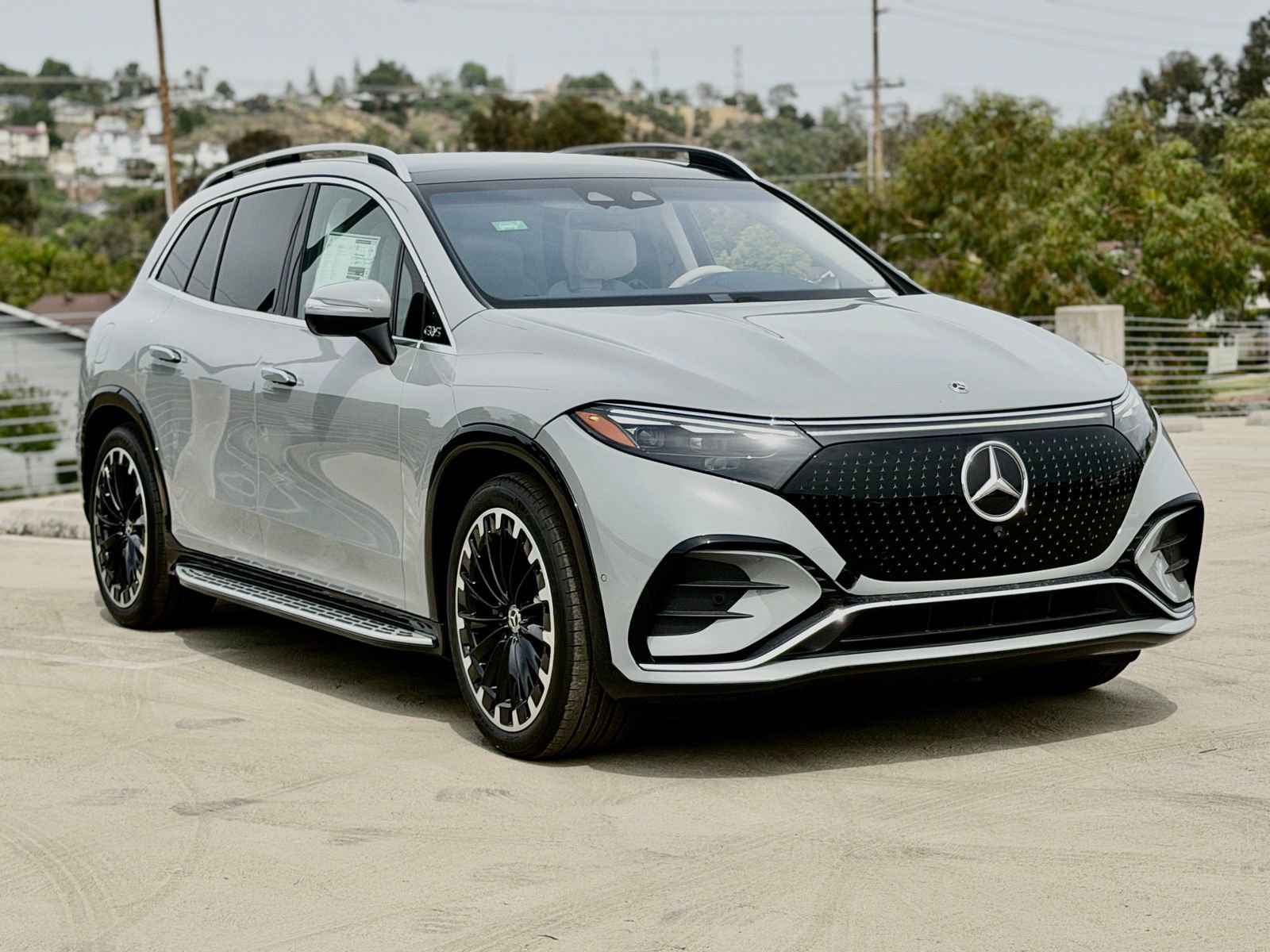 New 2026 Mercedes-Benz EQS 400 4MATIC SUV image 7