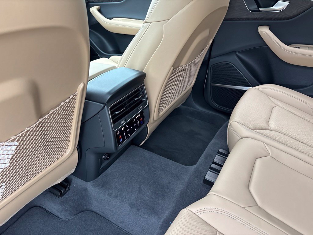 New 2026 Audi Q8 Prestige AWD/4WD image 10