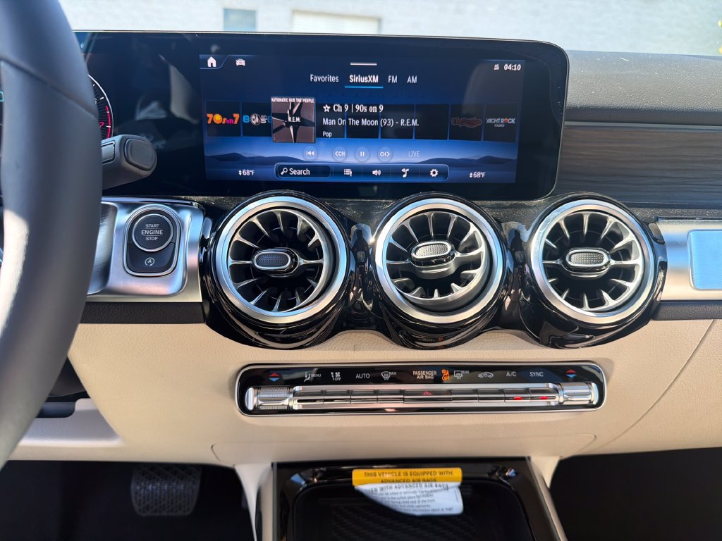 New 2026 Mercedes-Benz GLB 250 4MATIC image 22