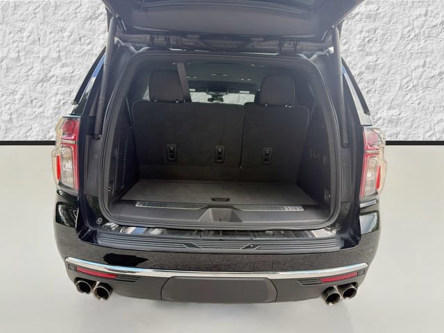 Used 2023 Chevrolet Tahoe Premier AWD/4WD image 12