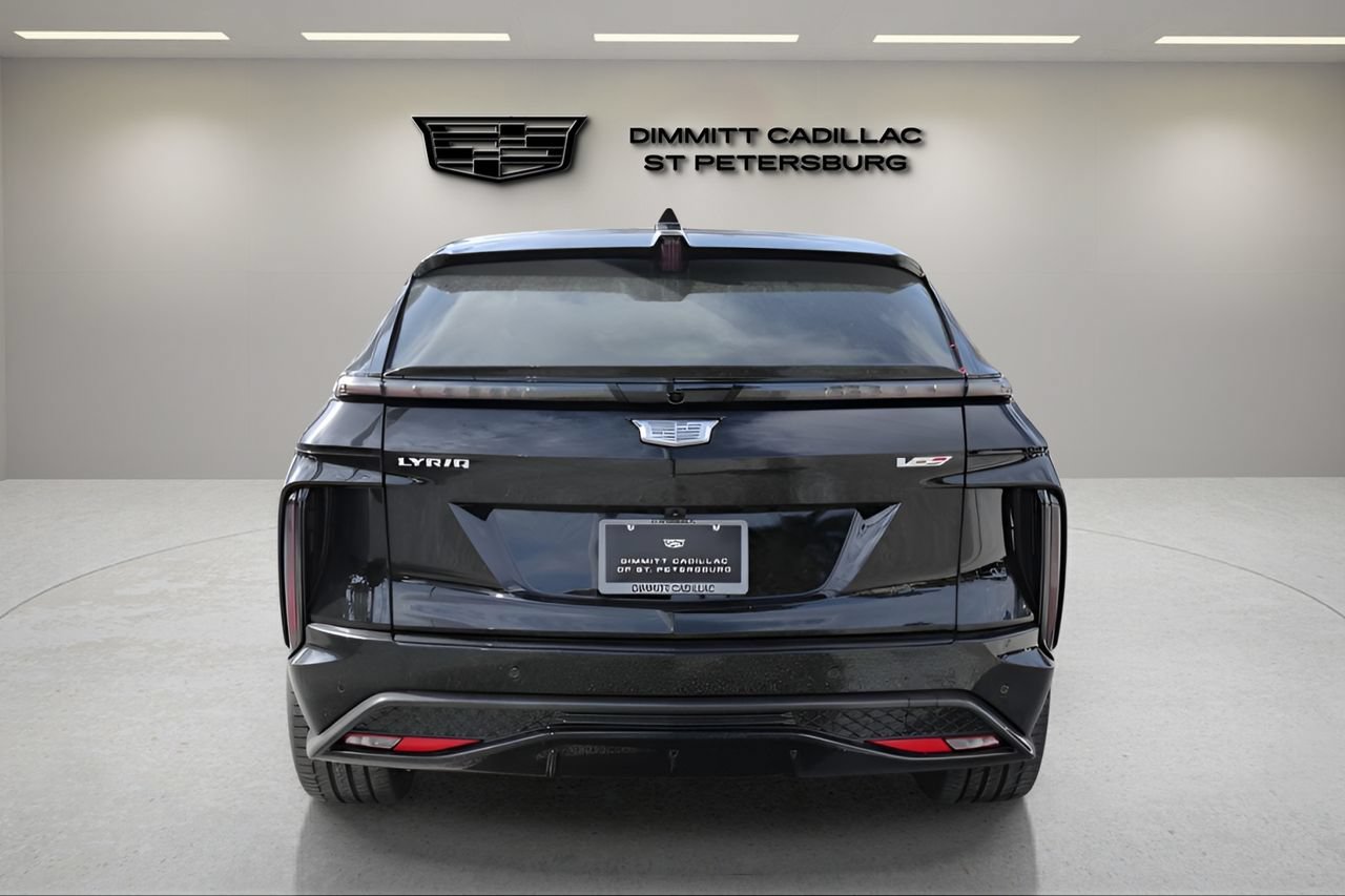 New 2026 Cadillac Lyriq V w/ Exterior Carbon Fiber Package AWD/4WD image 4