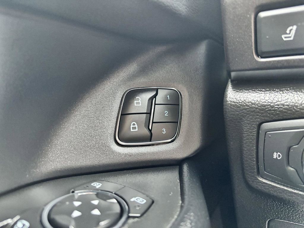 Used 2020 Ford Expedition Max Limited w/ Special Edition Package image 37