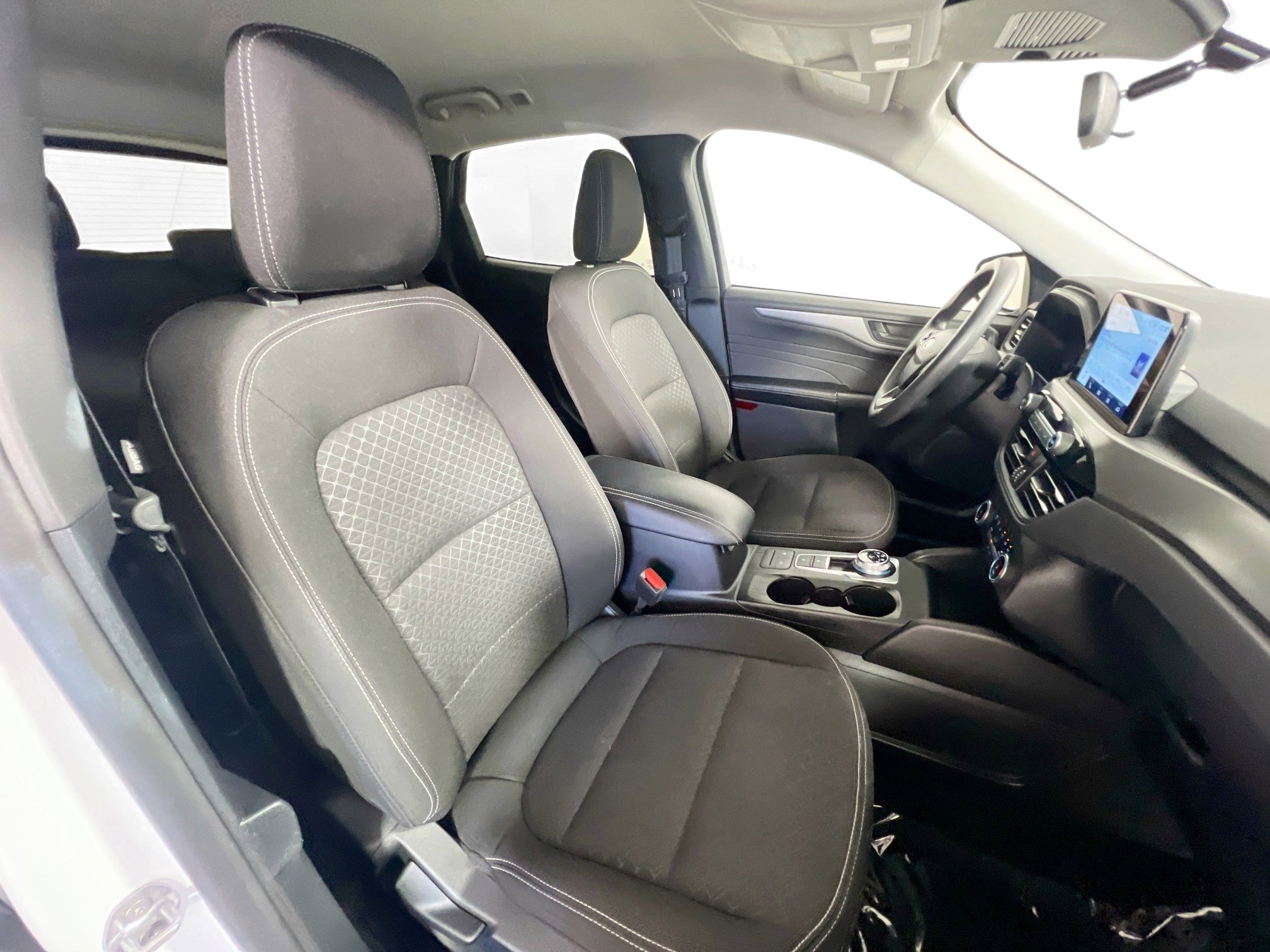 Used 2025 Ford Escape Active image 25