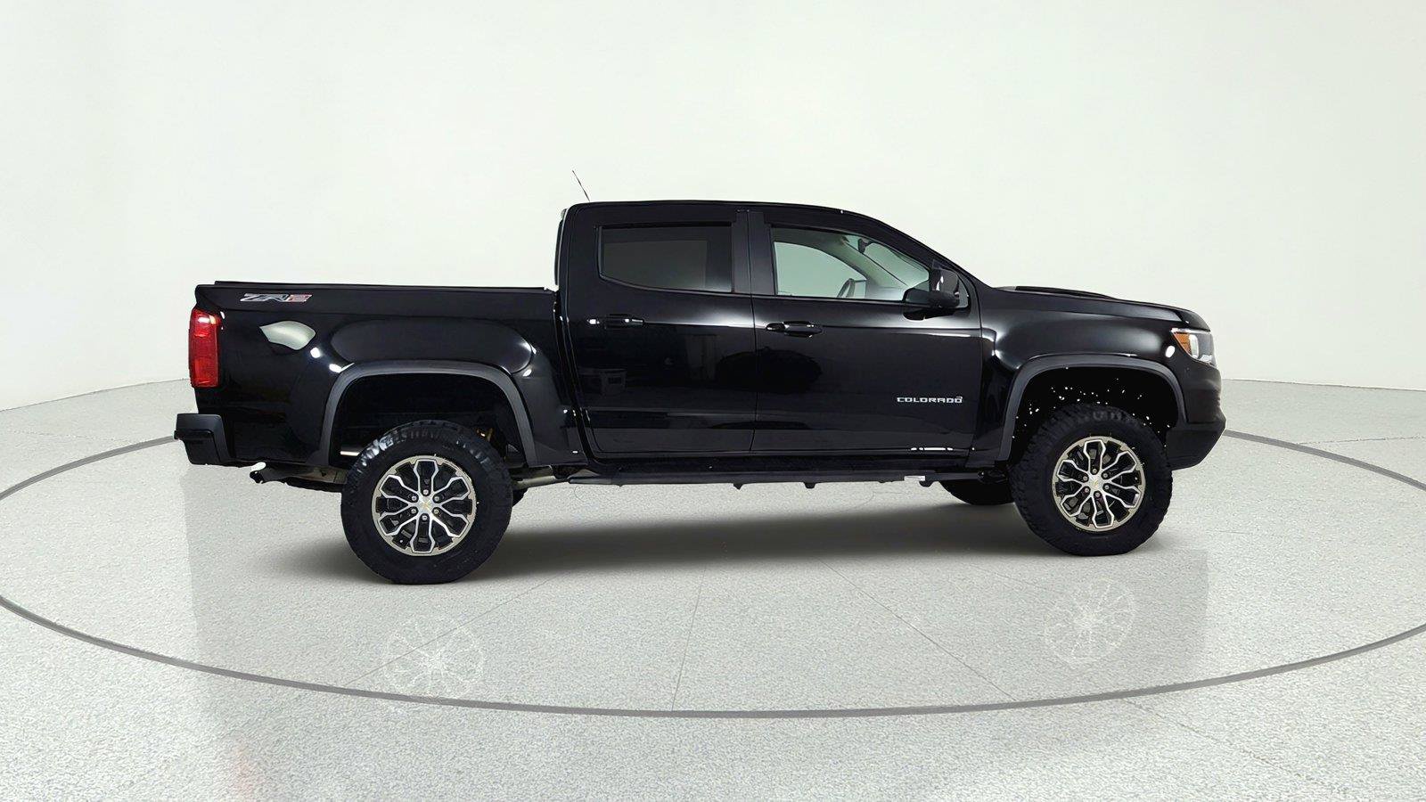 Used 2022 Chevrolet Colorado ZR2 AWD/4WD image 7
