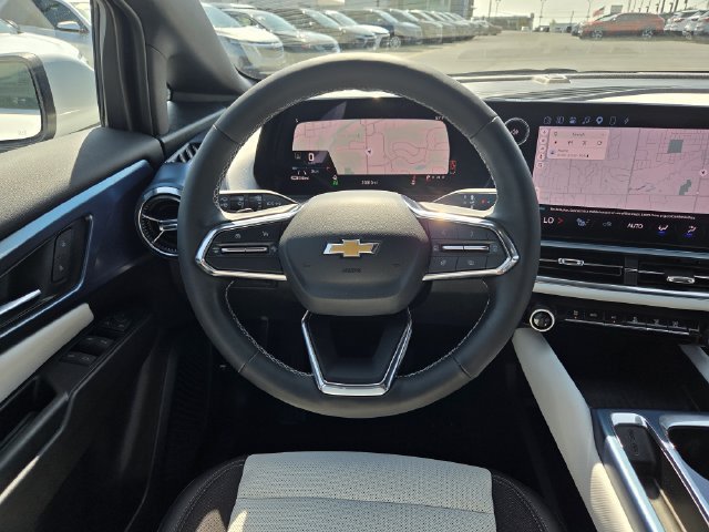 Certified 2024 Chevrolet Equinox EV LT w/ LPO, Blackout Package FWD image 17