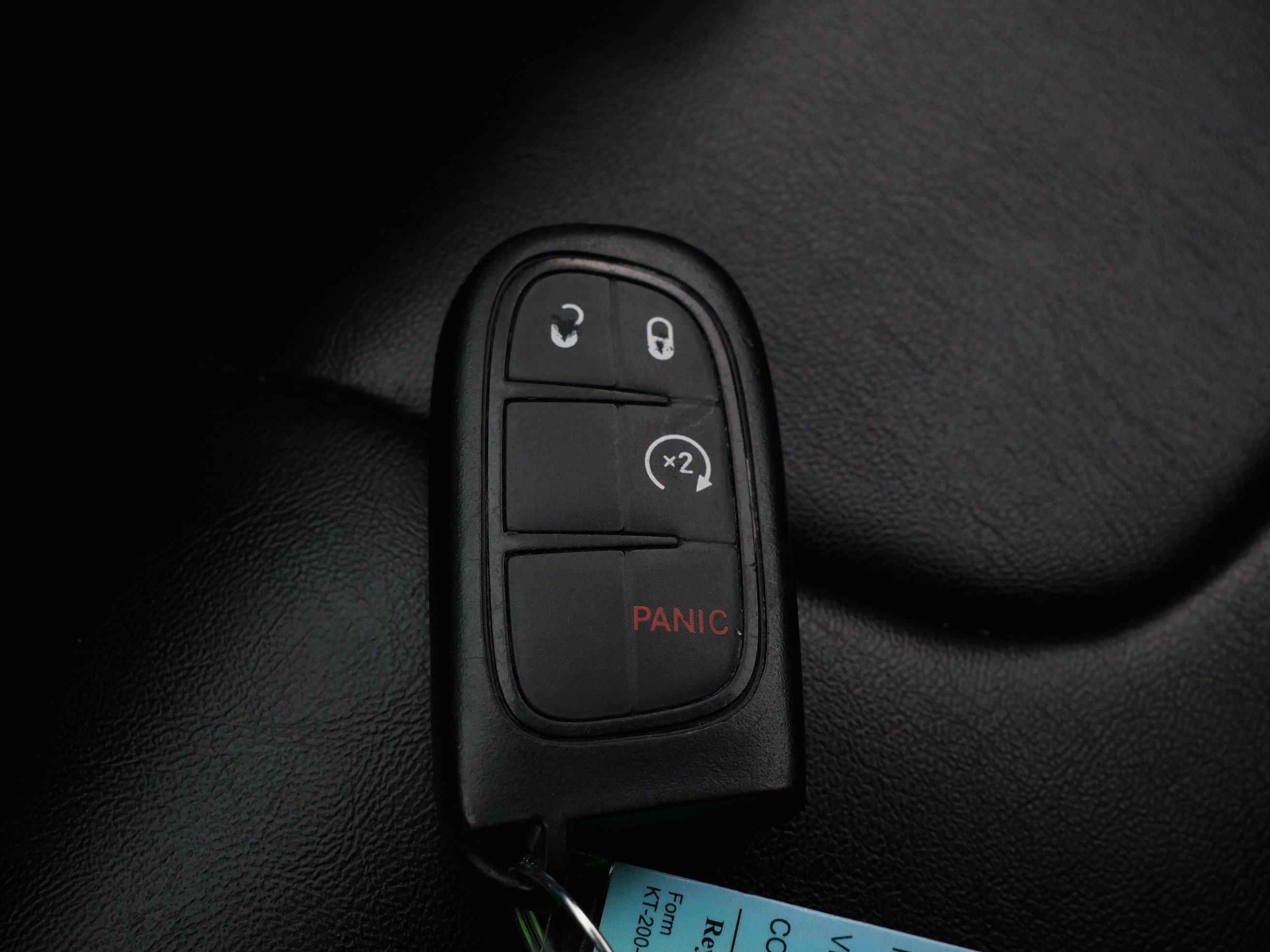 Used 2020 Jeep Cherokee Latitude Plus w/ Cold Weather Group AWD/4WD image 32