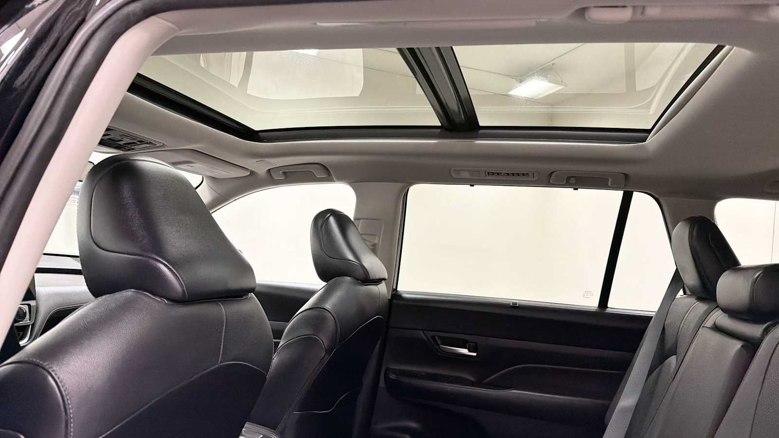 Certified 2024 Toyota Grand Highlander AWD image 24