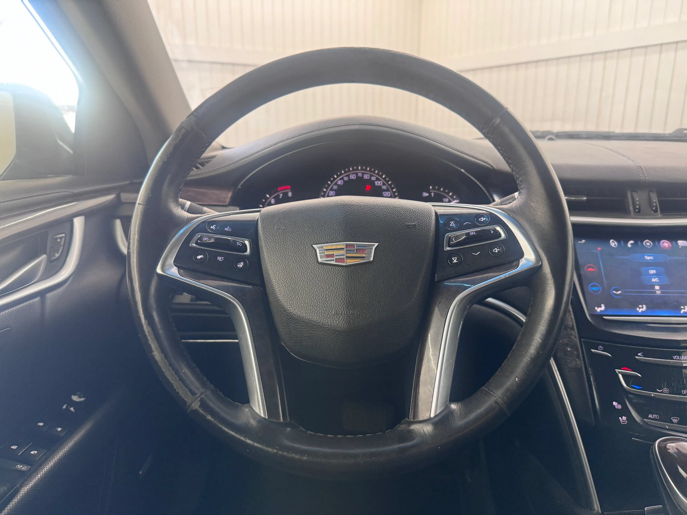 Used 2017 Cadillac XTS Luxury FWD image 19