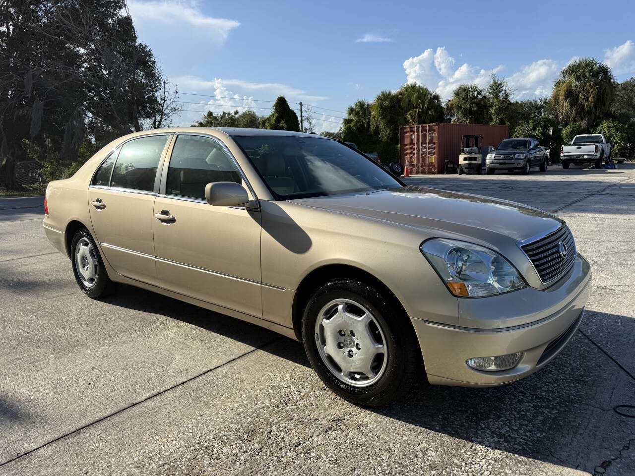 Used 2002 Lexus LS 430 RWD image 9