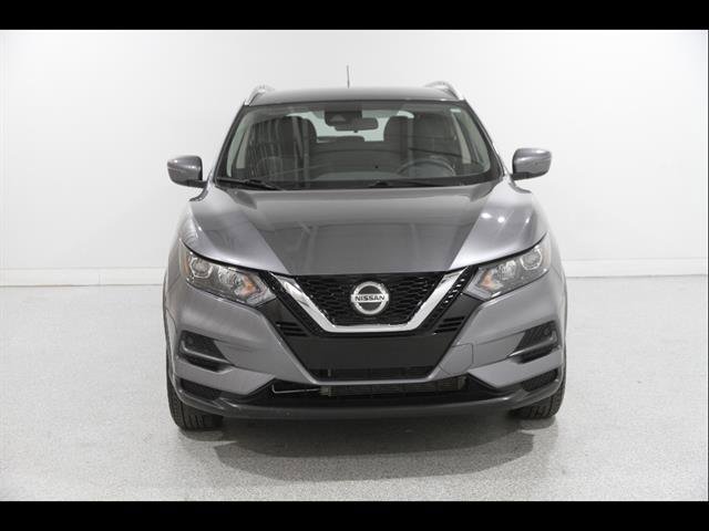 Used 2020 Nissan Rogue Sport SV AWD/4WD image 2