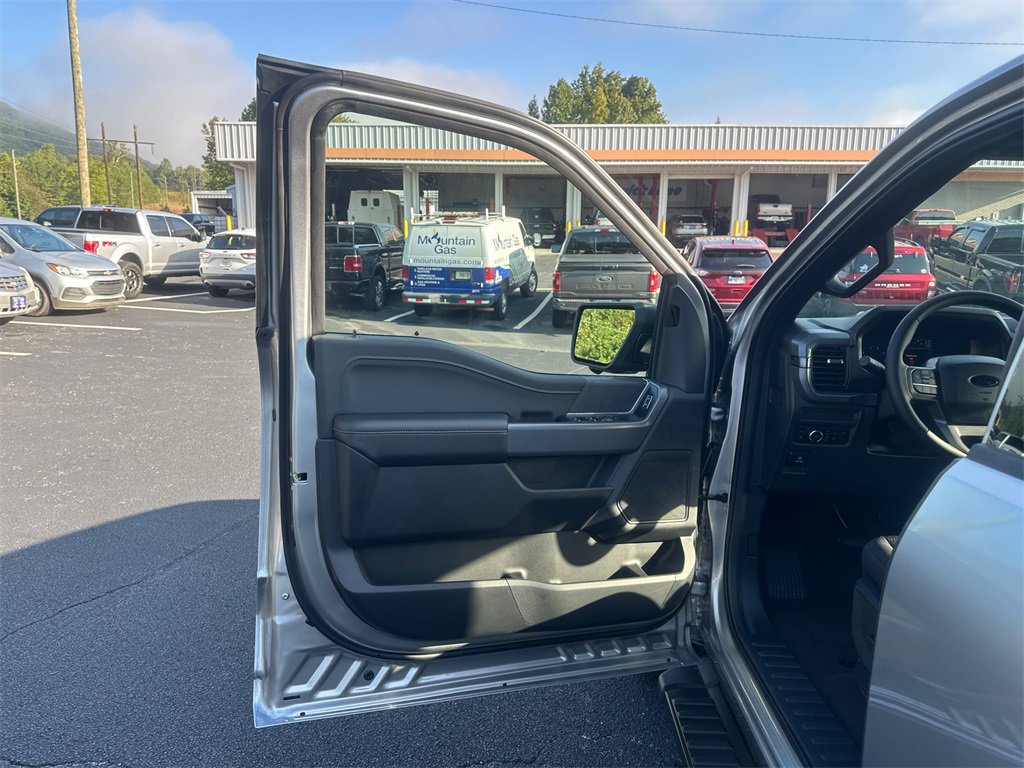 New 2025 Ford F150 XLT w/ Equipment Group 302A MID image 16