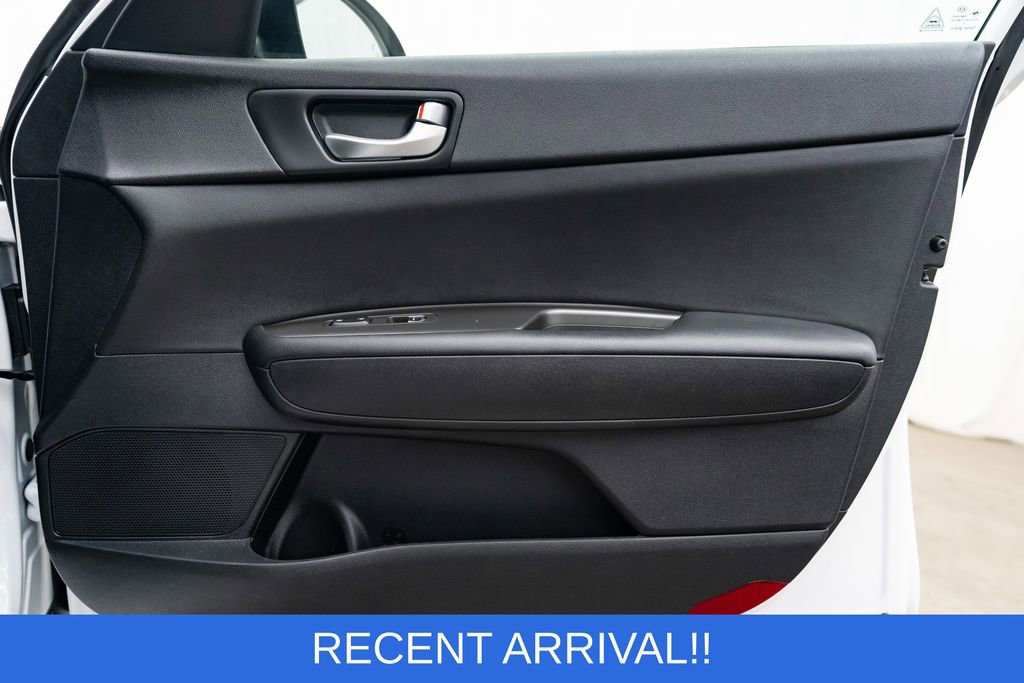 Used 2020 Kia Optima LX image 28