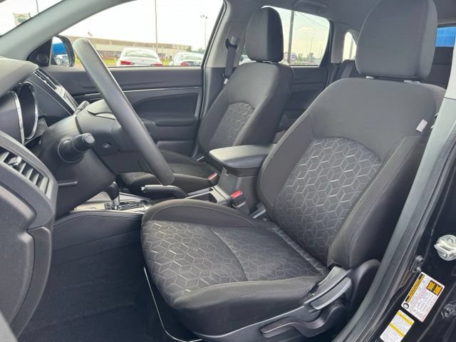 Used 2023 Mitsubishi Outlander Sport ES AWD/4WD image 16