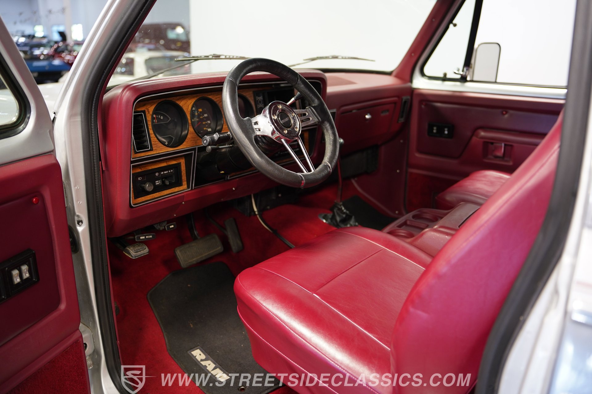 Used 1987 Dodge Ramcharger 4WD image 4