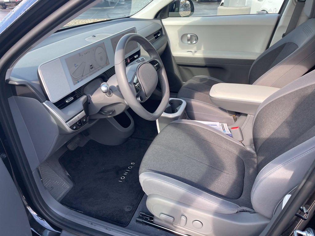 Used 2024 Hyundai Ioniq 5 SE AWD/4WD image 14