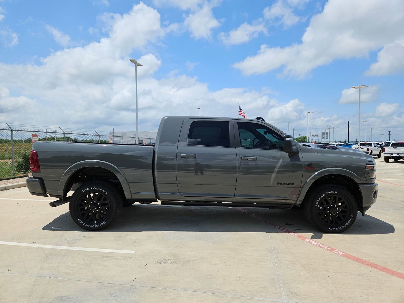 New 2026 RAM 2500 Limited AWD/4WD image 2