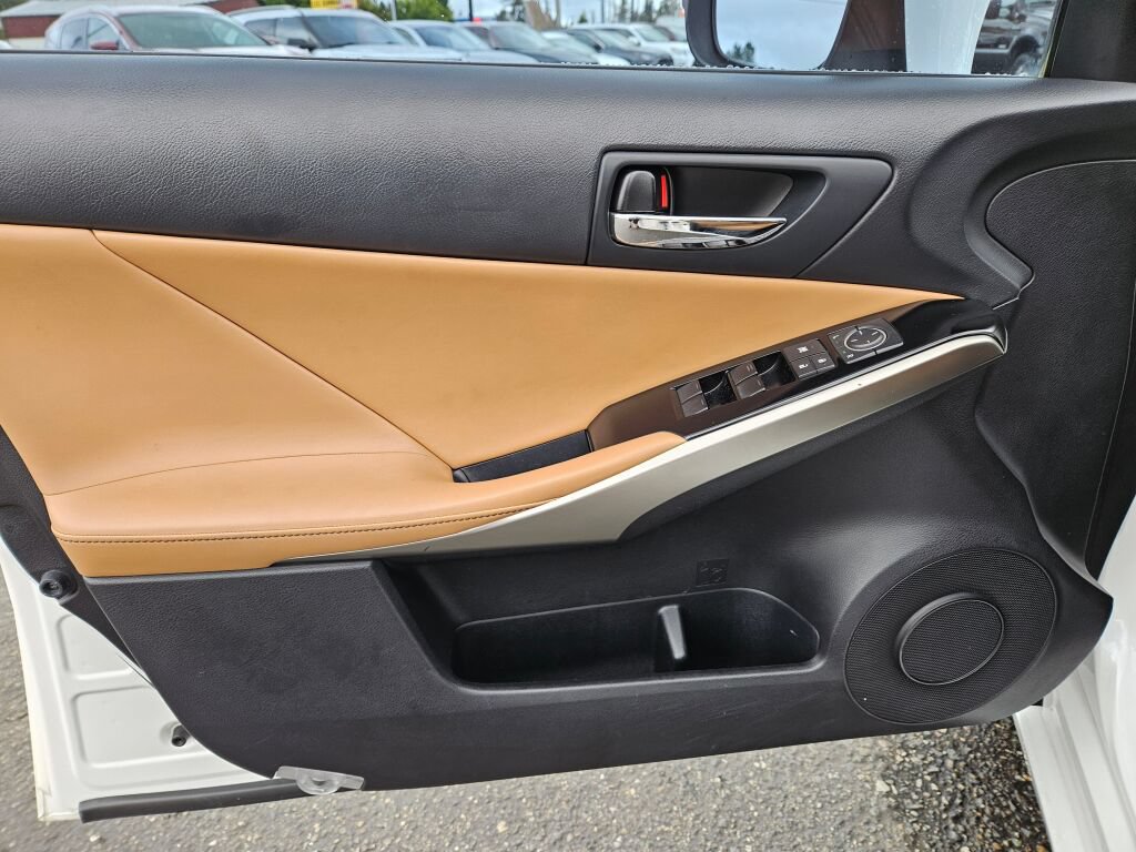Used 2014 Lexus IS 250 RWD image 16