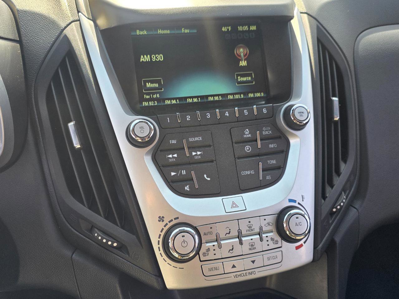 Used 2017 Chevrolet Equinox LT w/ Convenience Package image 8