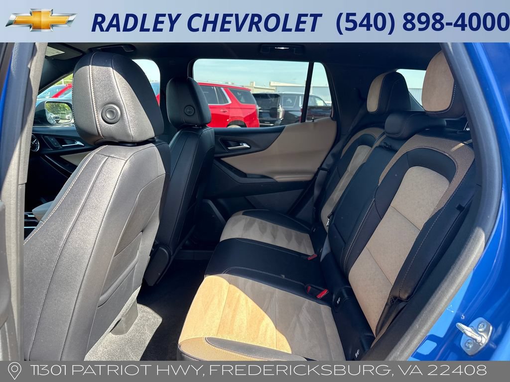 Used 2025 Chevrolet Equinox ACTIV w/ Safety and Technology Package AWD/4WD image 12