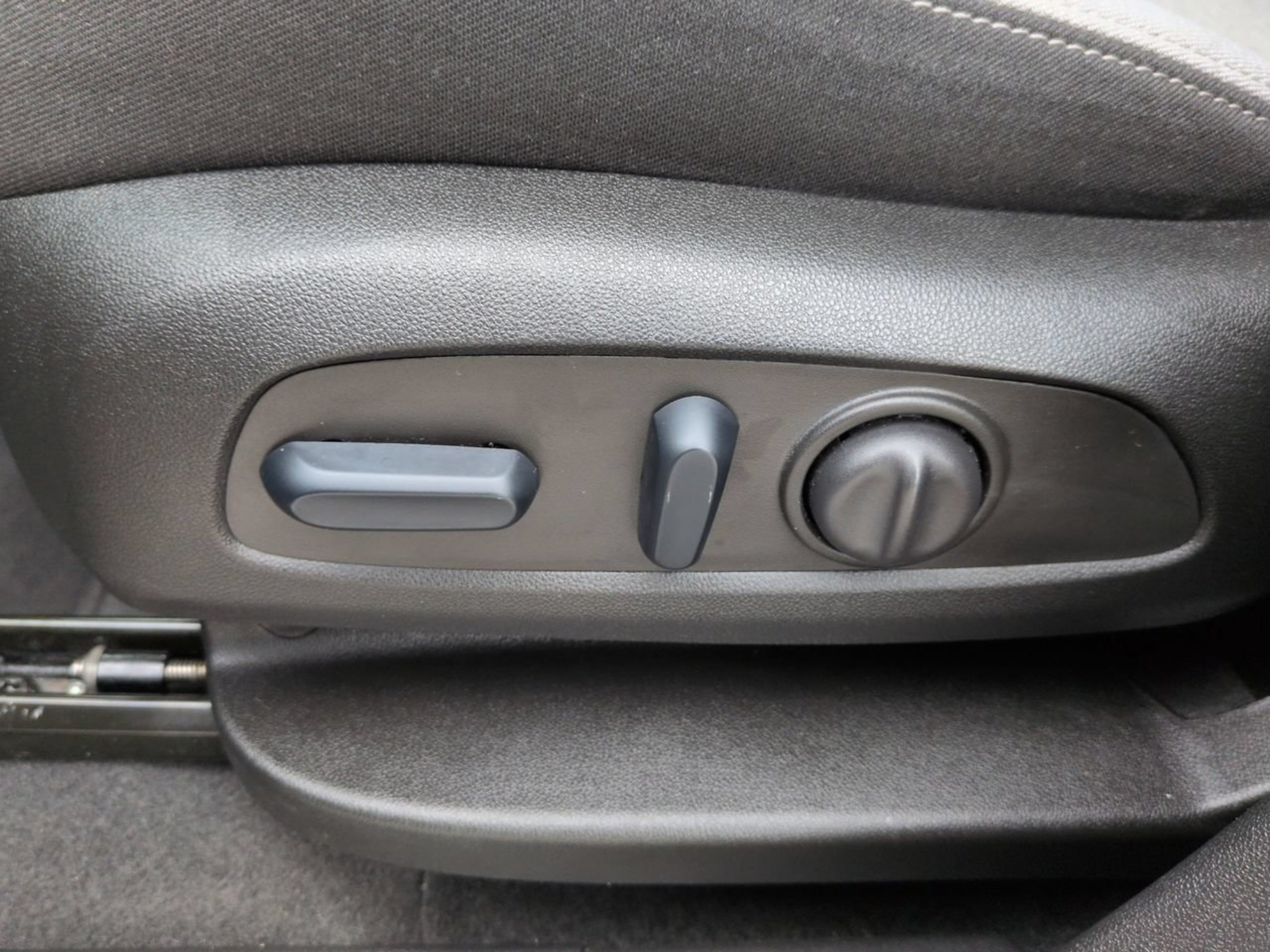Used 2023 Chevrolet Equinox LT FWD image 23