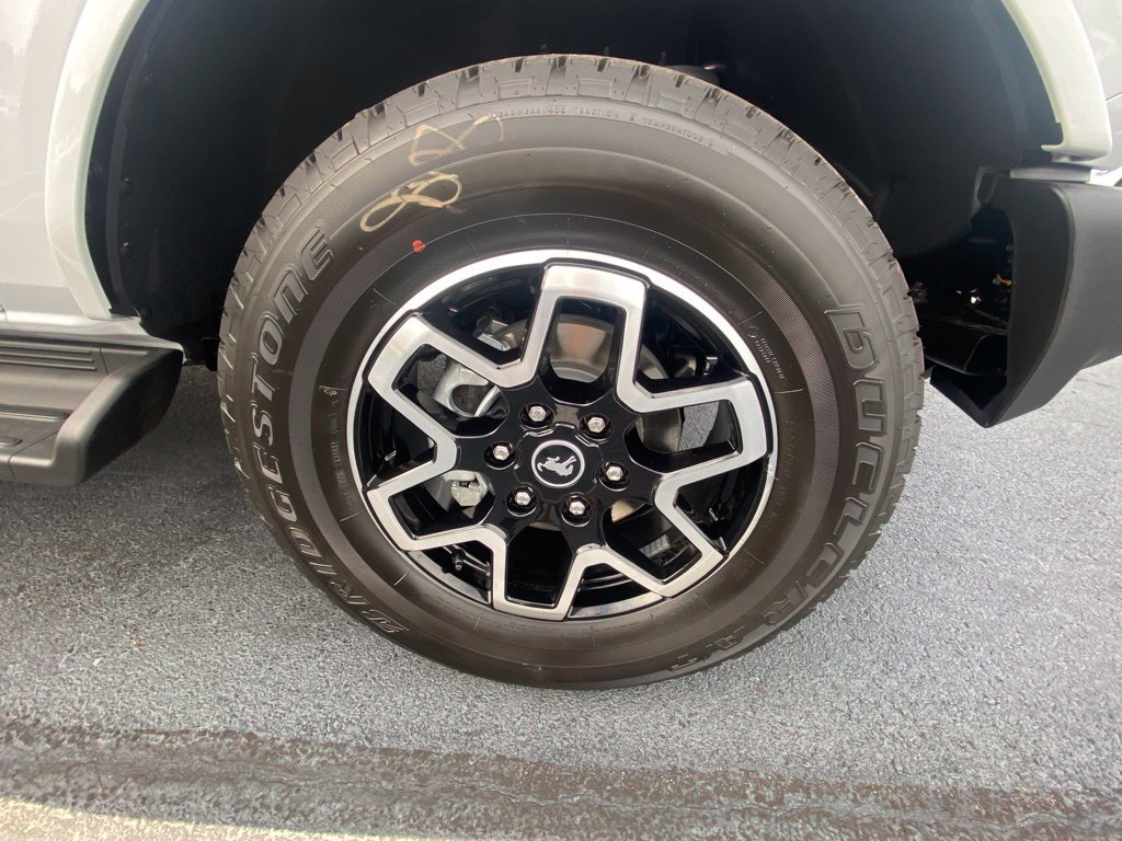 New 2026 Ford Bronco Outer Banks AWD/4WD image 30