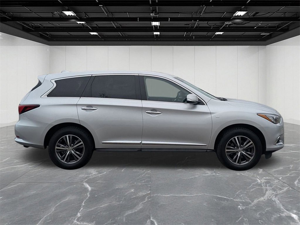 Used 2018 INFINITI QX60 Luxe image 6