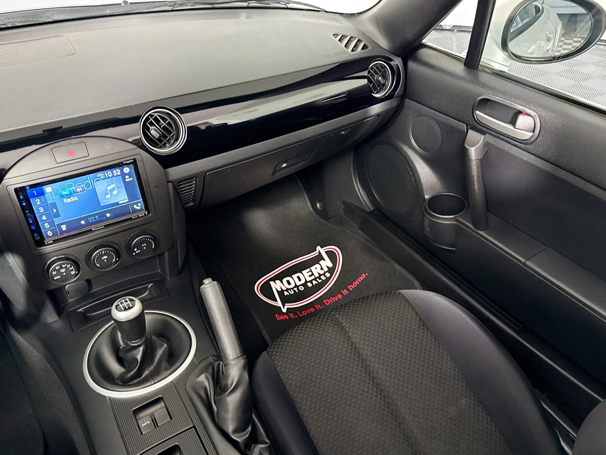 Used 2006 MAZDA MX-5 Miata image 28