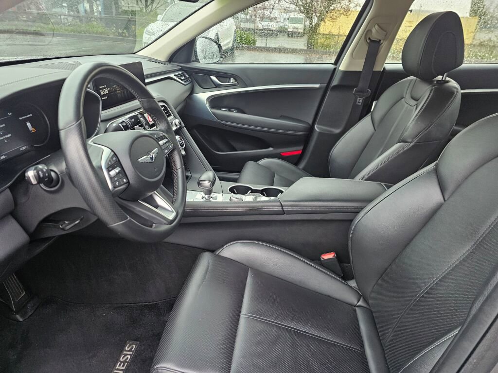 Used 2023 Genesis G70 2.0T image 24