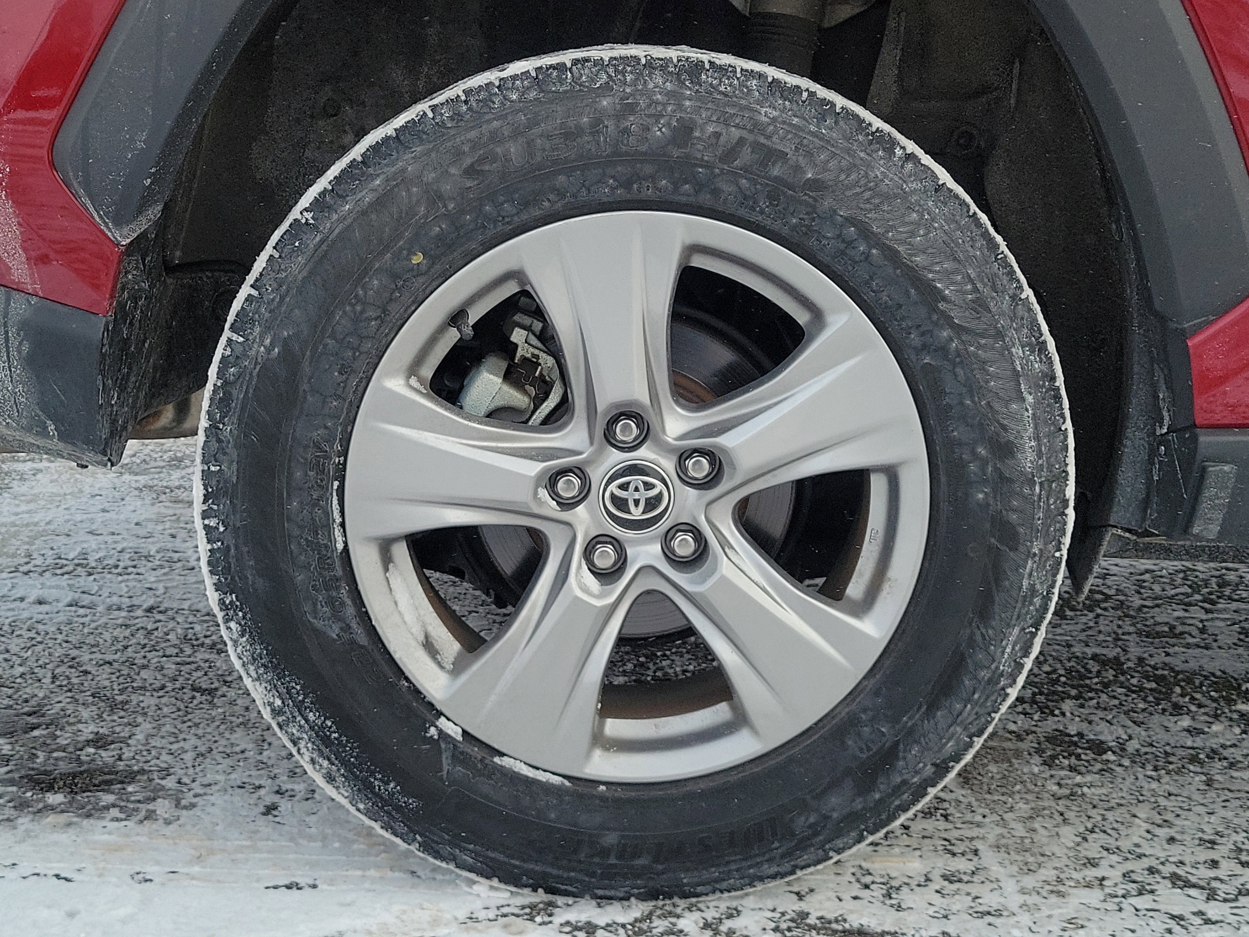 Used 2023 Toyota RAV4 XLE image 5