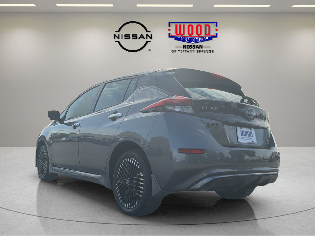 Certified 2025 Nissan Leaf SV Plus FWD image 4