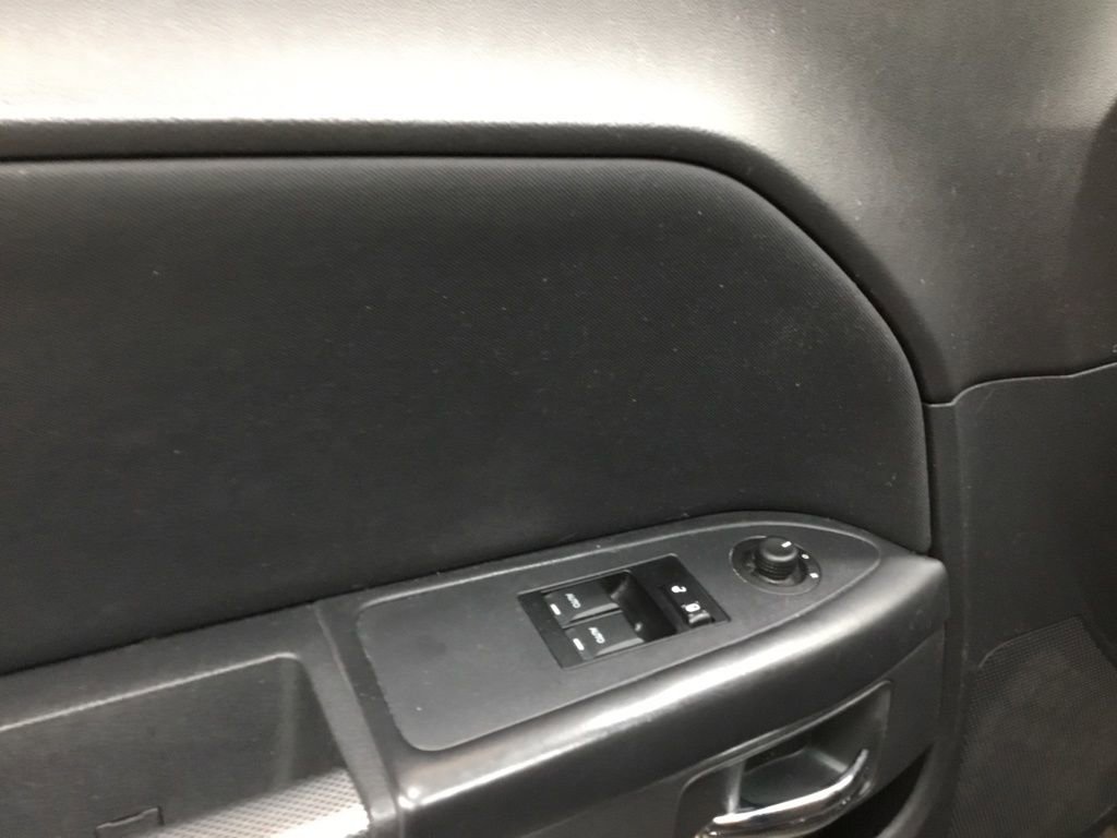 Used 2013 Dodge Challenger R/T w/ Electronics Convenience Group image 6