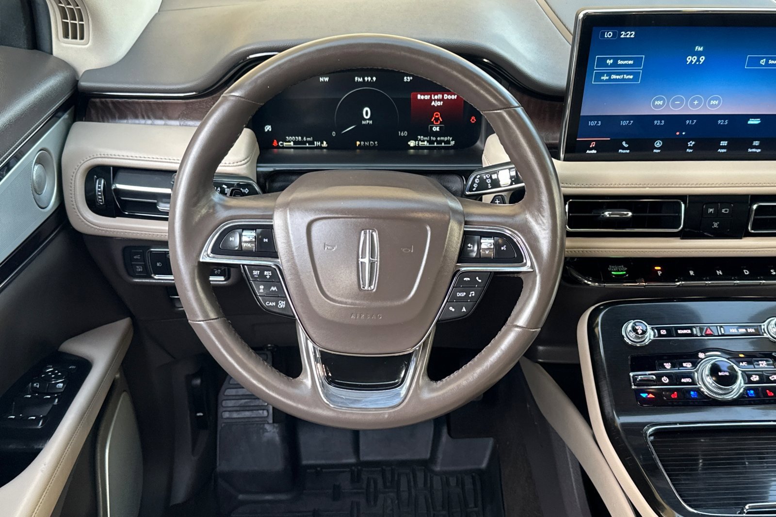 Used 2022 Lincoln Nautilus Reserve w/ Equipment Group 202A image 13