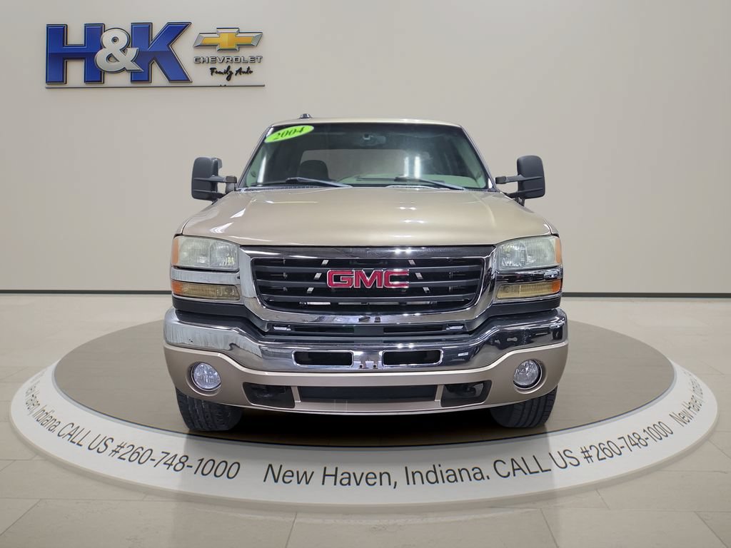 Used 2004 GMC Sierra 2500 SLE w/ Heavy-Duty Power Package AWD/4WD image 2