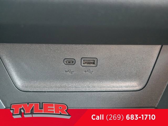 New 2026 Chevrolet Equinox LT w/ Convenience Package II image 33