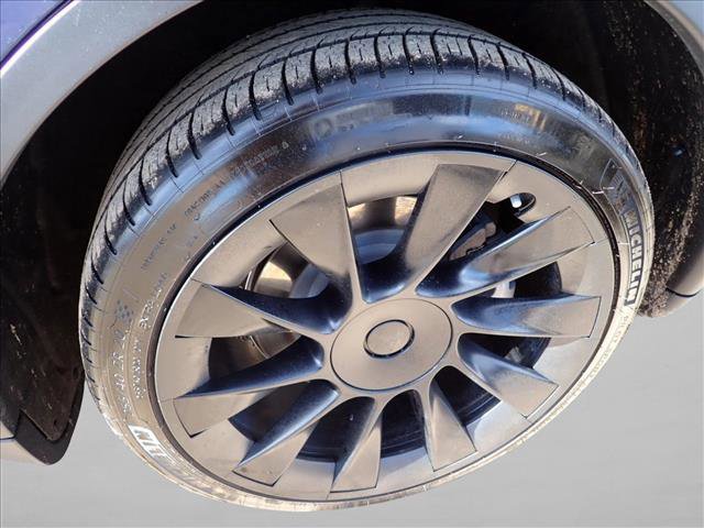 Used 2021 Tesla Model Y Long Range image 7