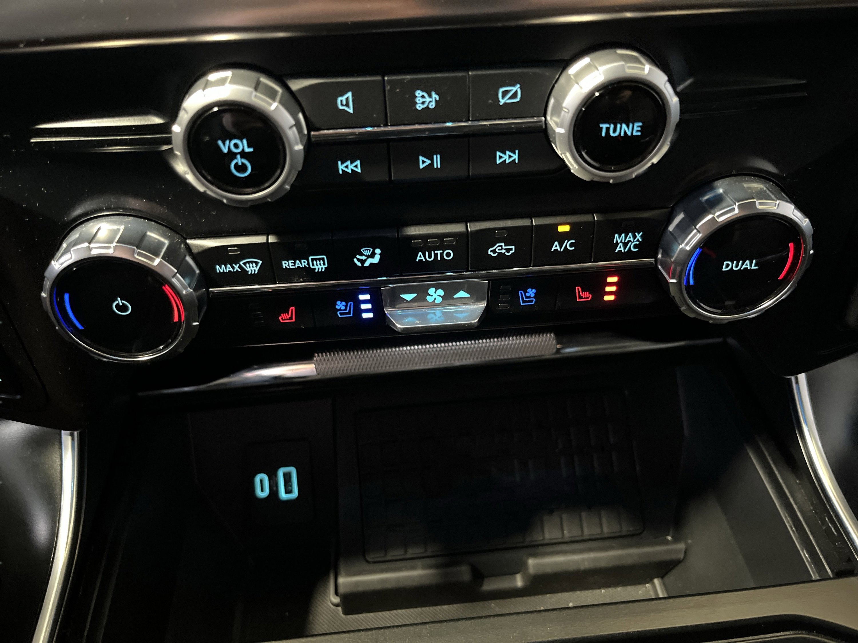 Used 2023 Ford F150 Raptor image 28