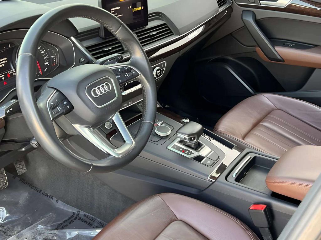 Used 2019 Audi Q5 2.0T Premium w/ Convenience Package image 6