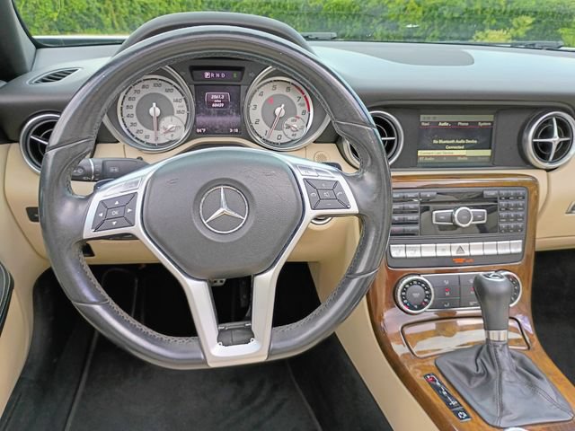 Used 2015 Mercedes-Benz SLK 250 image 23