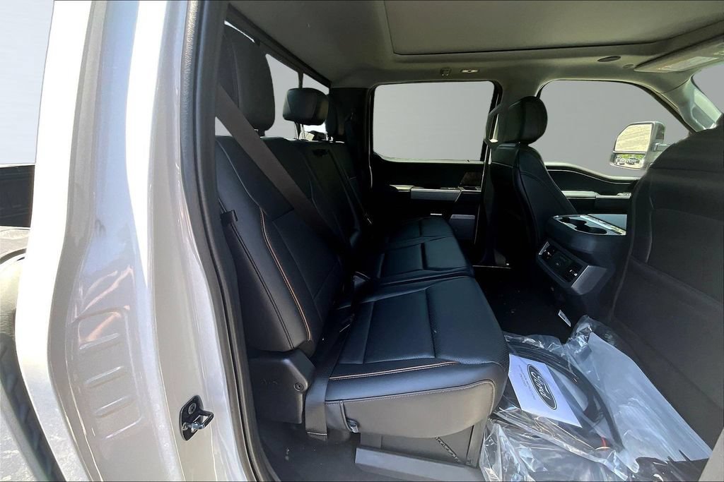 New 2026 Ford F250 Lariat w/ Black Appearance Package AWD/4WD image 10