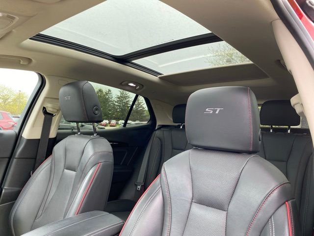 Certified 2023 Buick Envision Essence w/ Sport Touring Package AWD/4WD image 12