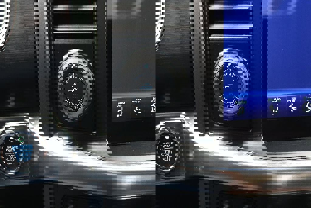 Used 2023 Ford F150 Lariat w/ Equipment Group 502A High image 32