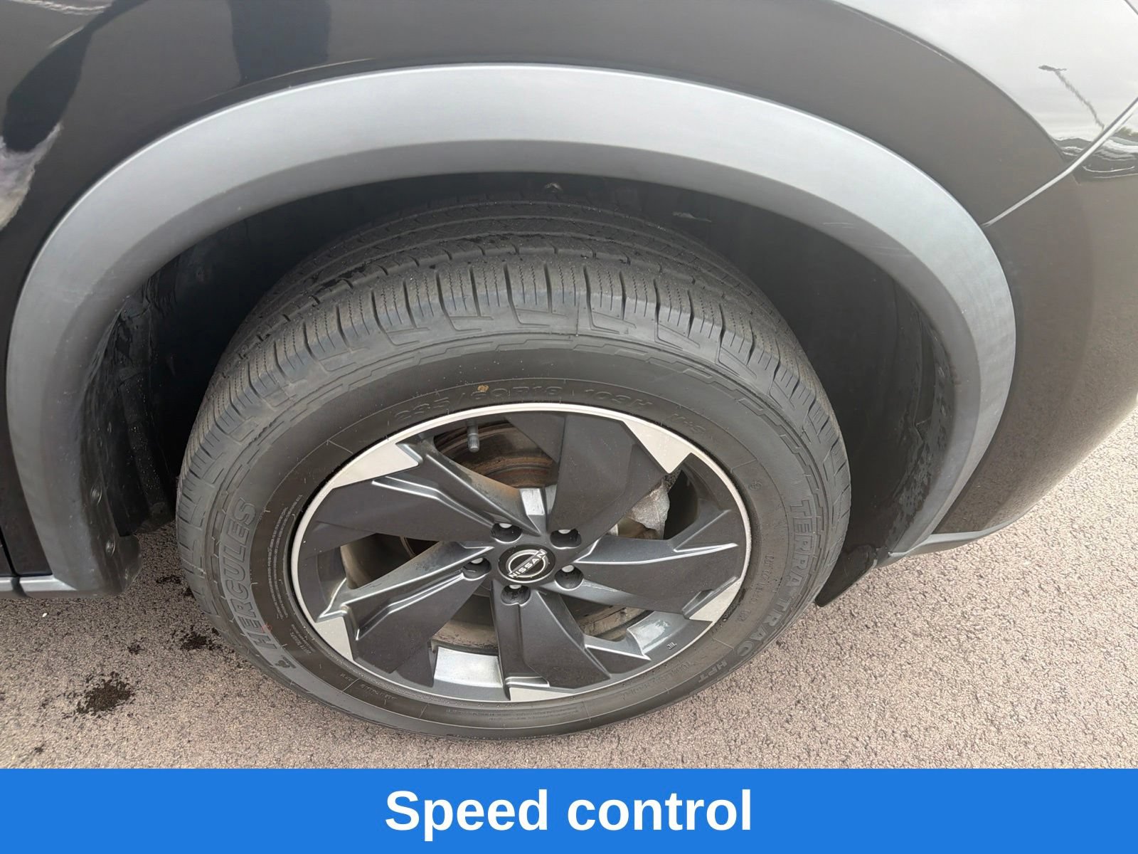 Used 2024 Nissan Rogue SV AWD/4WD image 26