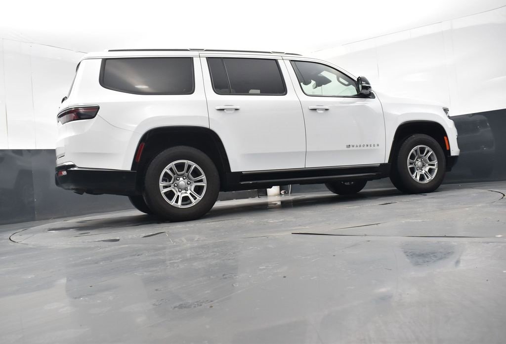 Used 2024 Jeep Wagoneer 4WD w/ Convenience Group I image 28