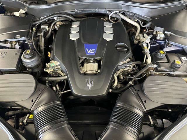 Used 2017 Maserati Levante S image 42