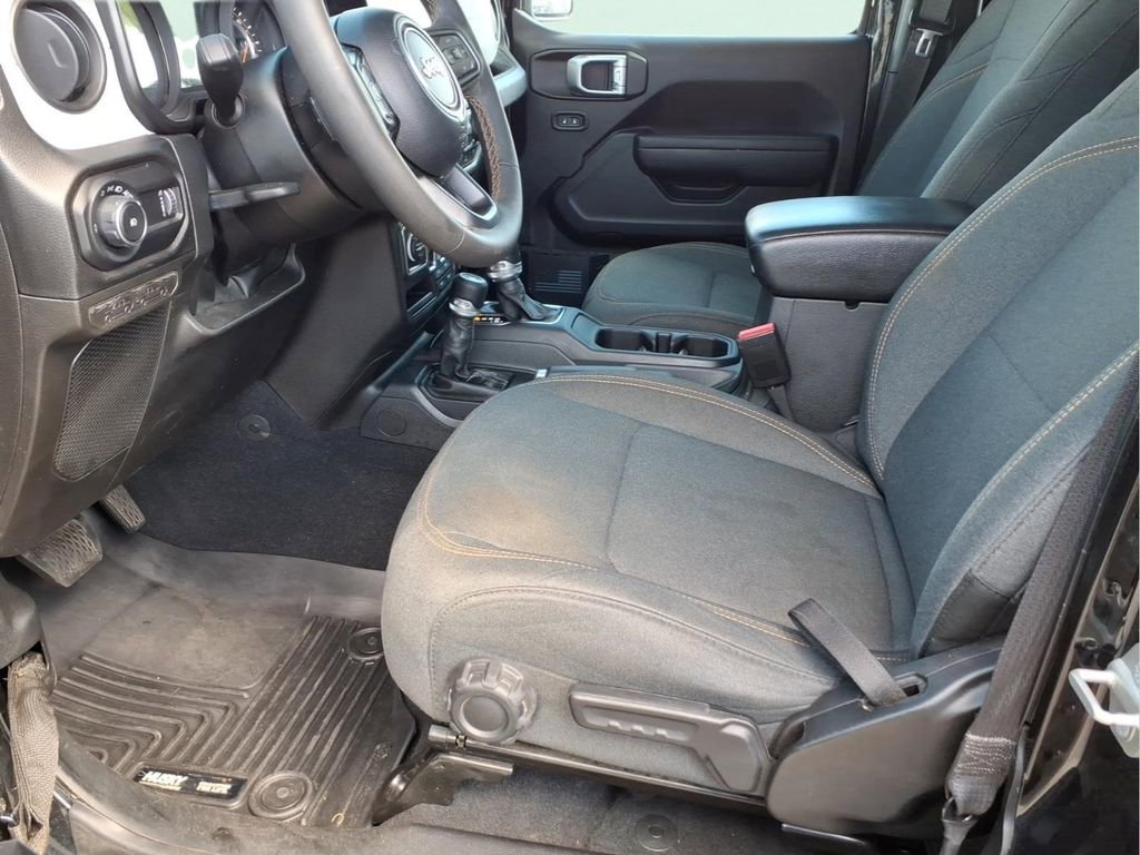 Used 2024 Jeep Wrangler Unlimited Sport AWD/4WD image 20