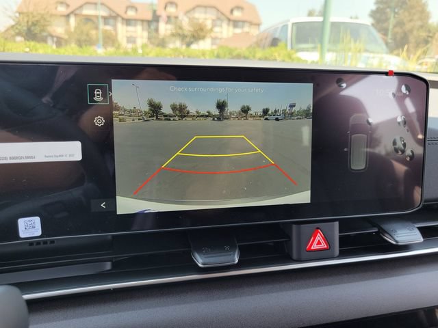 New 2026 Kia Carnival EX FWD image 9