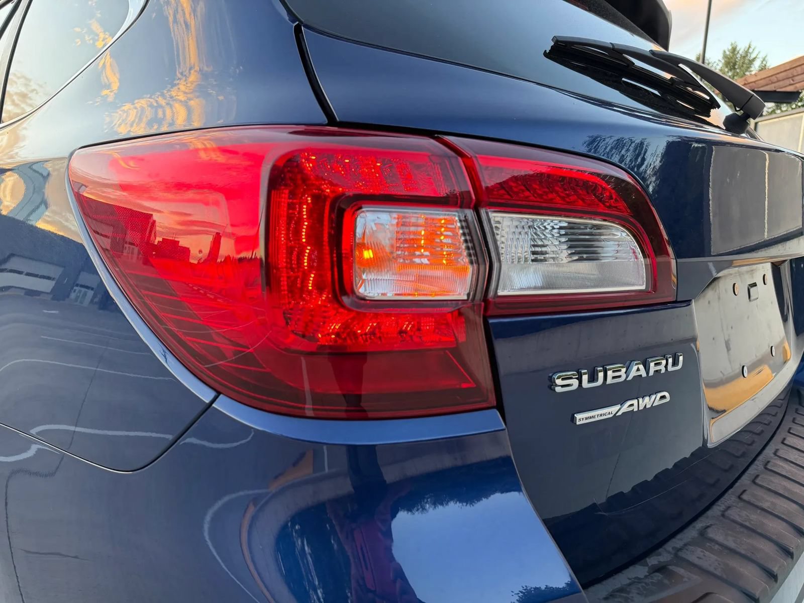 Used 2017 Subaru Outback 3.6R Touring w/ Popular Package #5A AWD/4WD image 17